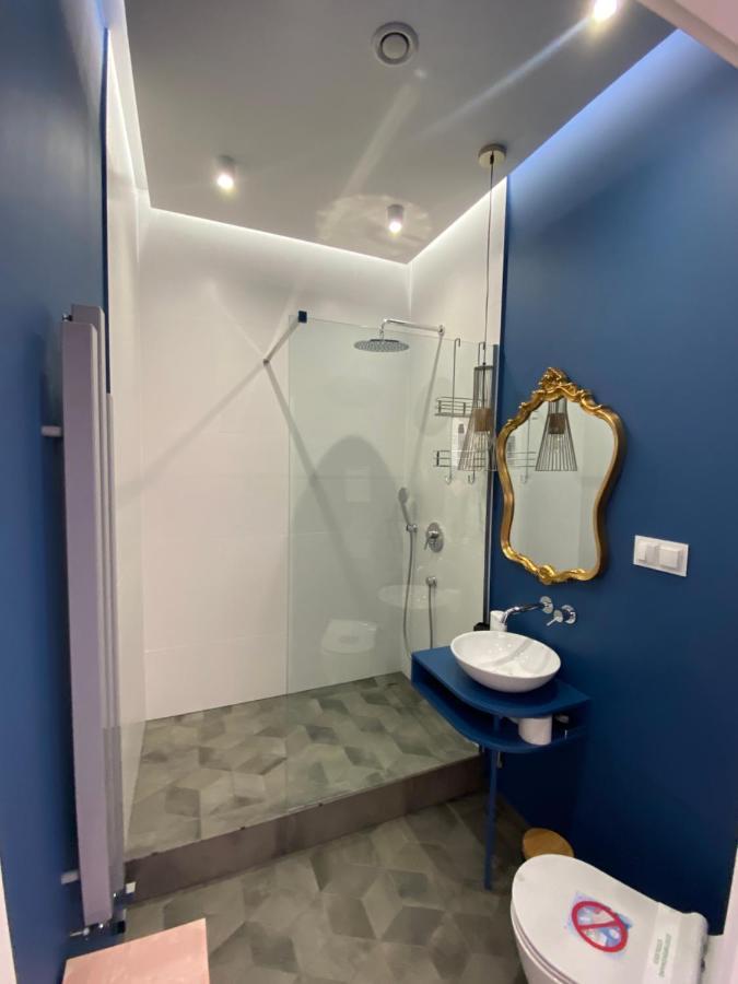 Royal Point Bed & Bath Apartment
